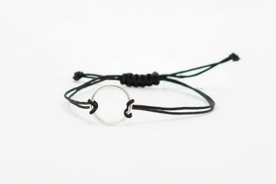 Bracelet with circle